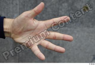 B0021 Man hand reference 0003